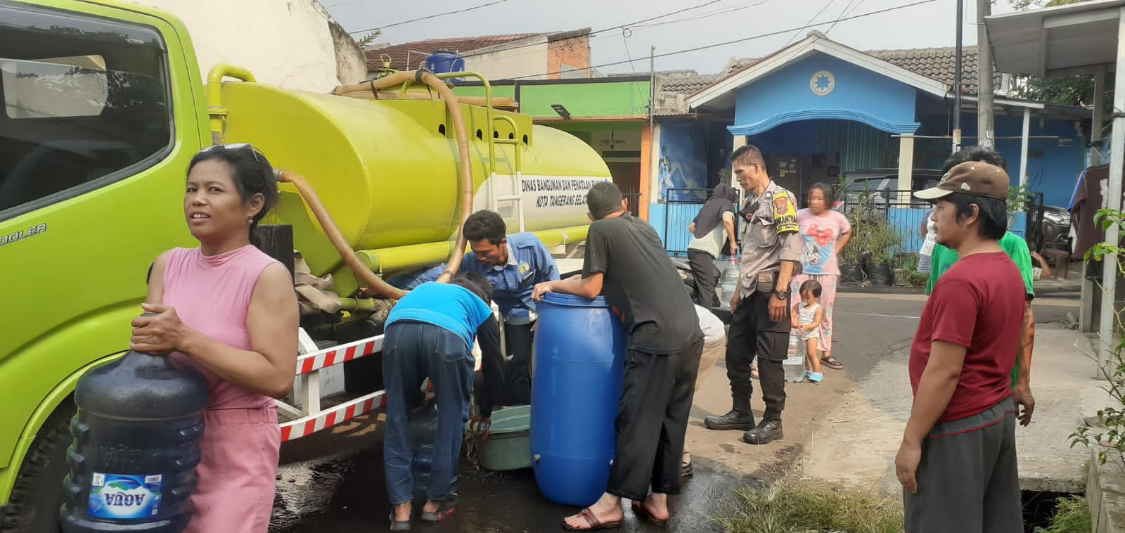 DCKTR Tangsel Salurkan Air Bersih ke 10 Wilayah